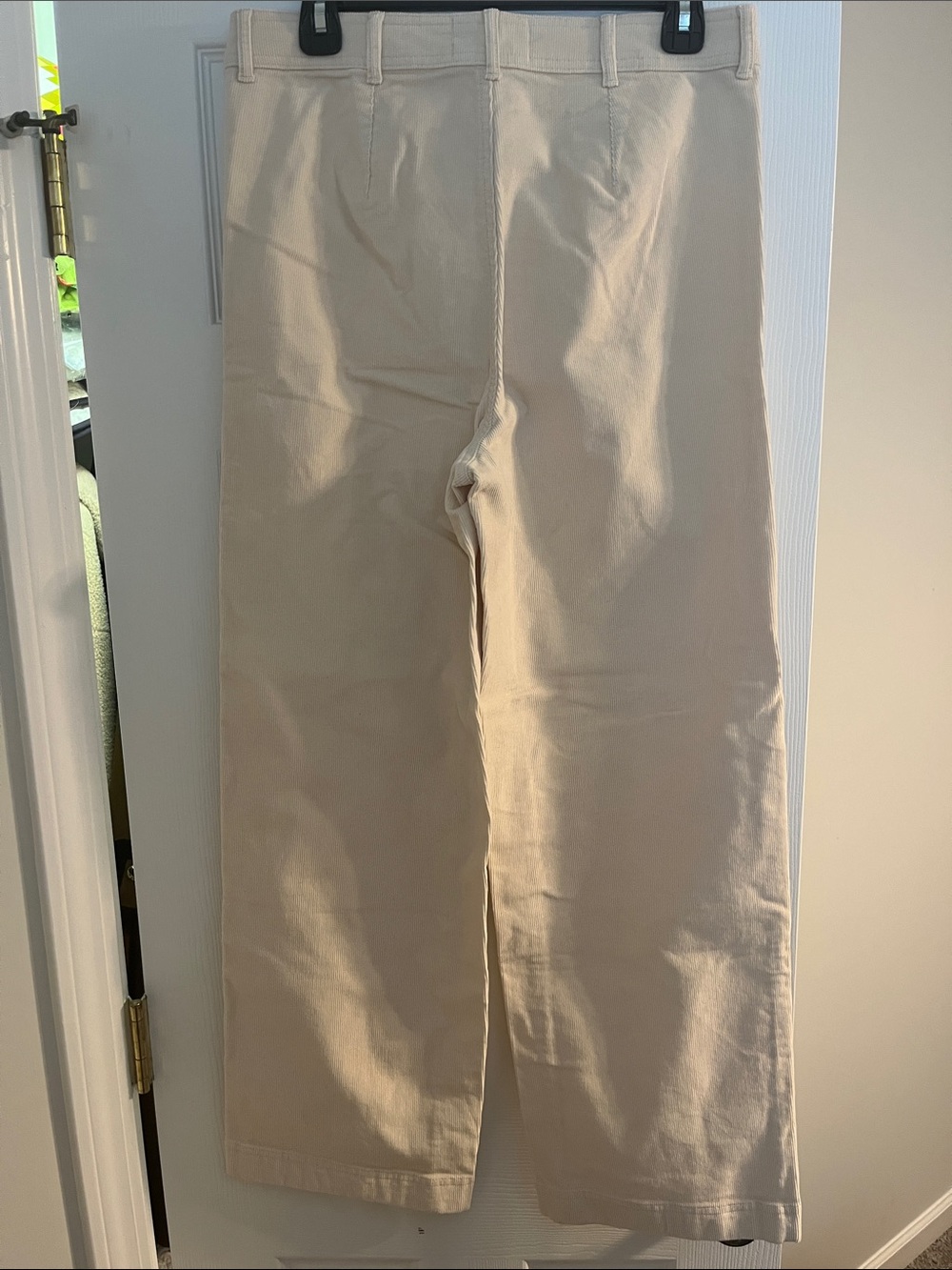 Everlane Cream corduroy cropped straight leg Pants - Picture 2 of 4